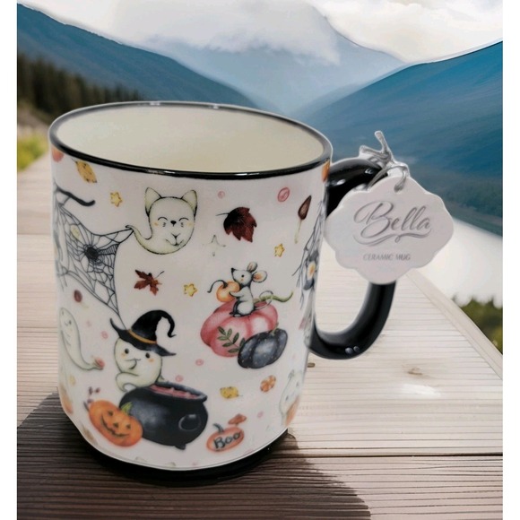 NEW! Belle Halloween Ghosts Cauldrons Pumpkins Fall Spiderwebs Cutesy Coffee Mug - Picture 1 of 7